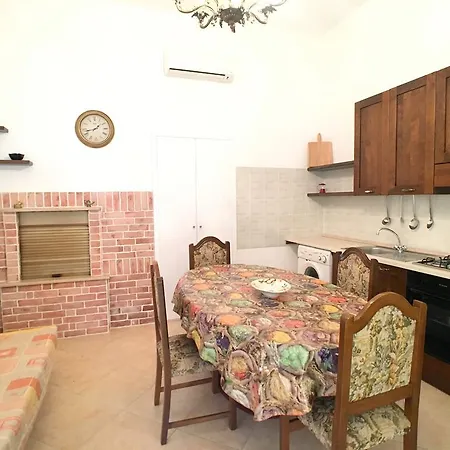 Bilocale Rosa *